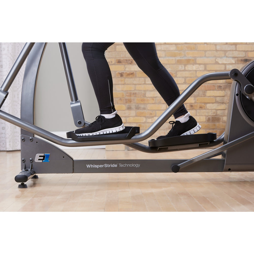 Vélo elliptique Life Fitness E1 GO Console