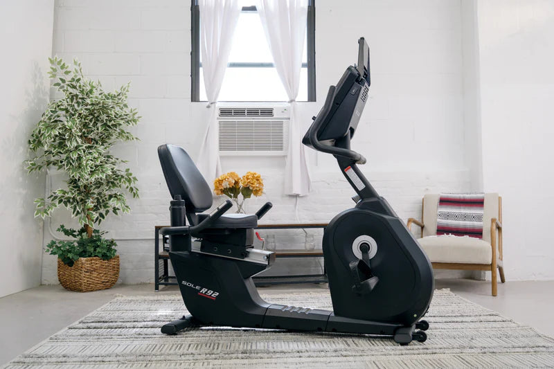 Vélo couché Sole Fitness R92