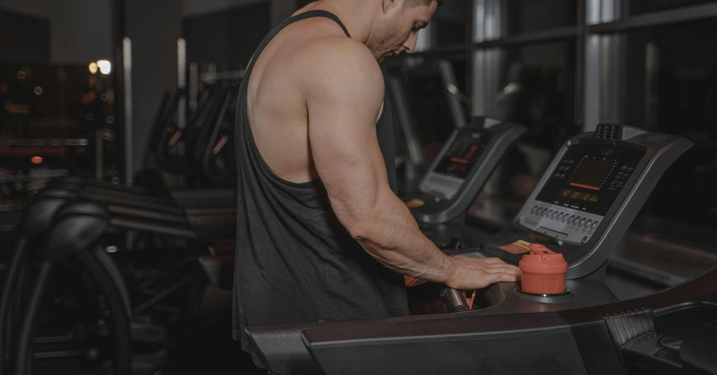 Courir sur un tapis roulant ou à l'extérieur, qu'est-ce qui est mieux ?