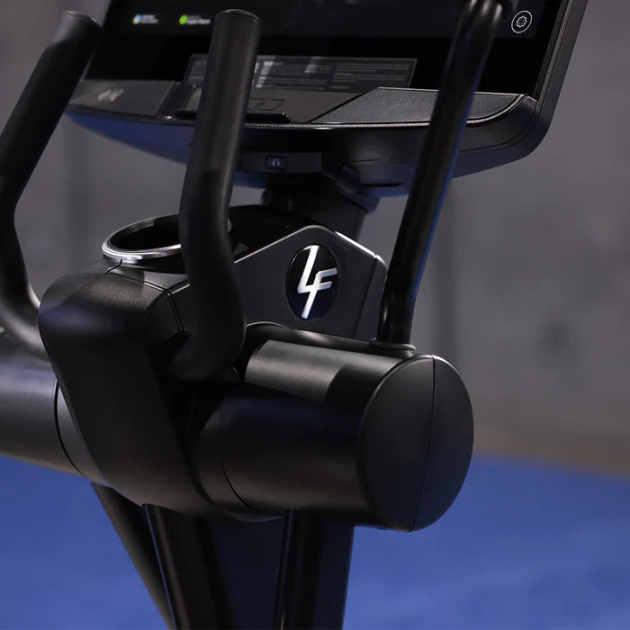 Vélo elliptique Life Fitness Club Series+ SE4