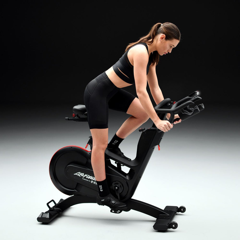 Vélo d'intérieur Life Fitness IC7